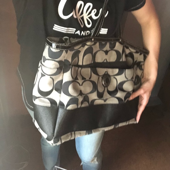 Signature COACH Diaper Bag/ Weekender Bag - Picture 7 of 8